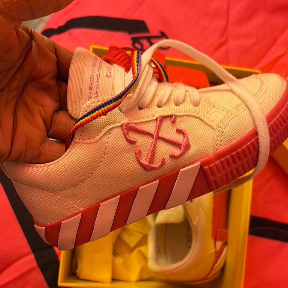 Kids Pink Canvas Sneakers